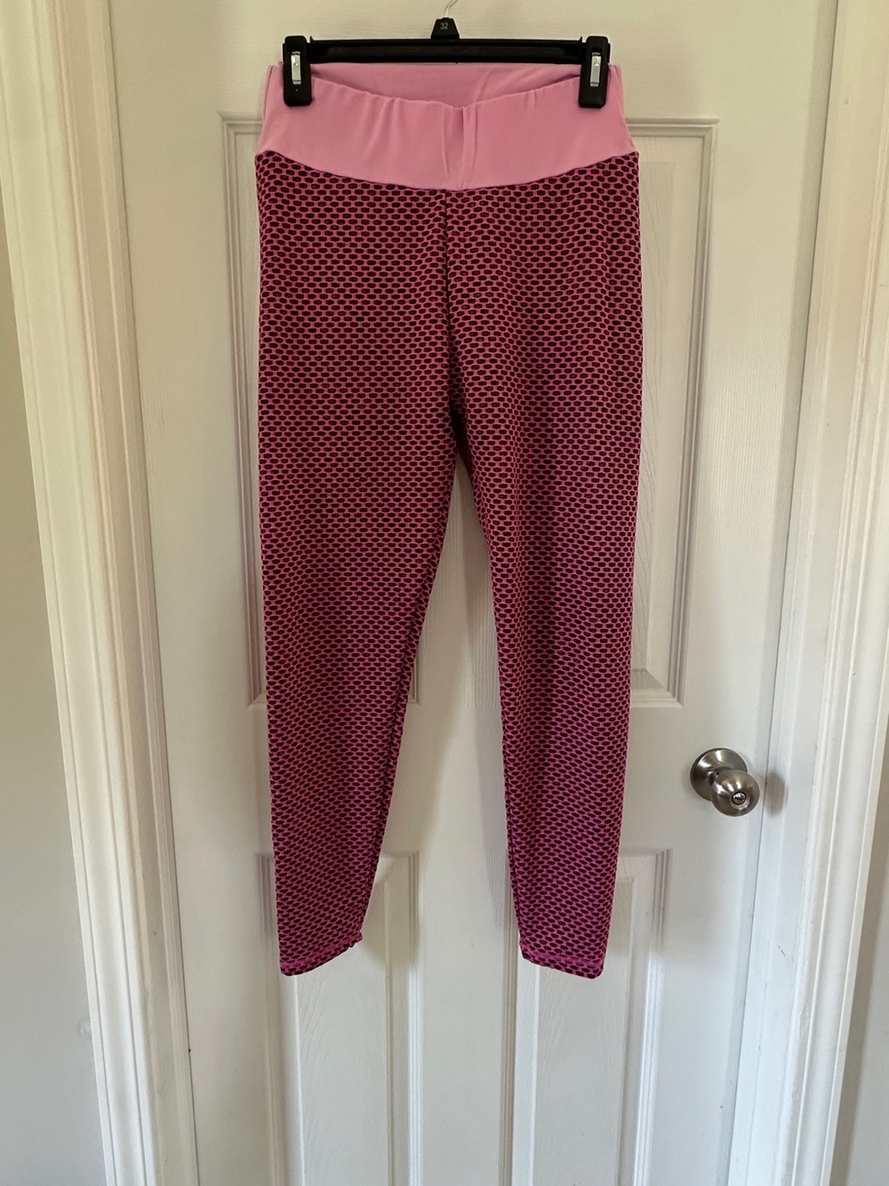 Women’s Pink Textured Active Leggings